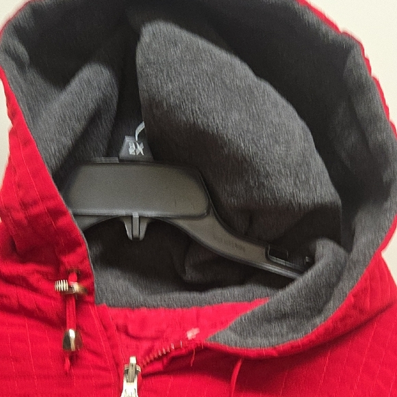 Women's Red Quilted 3x Jacket - Picture 5 of 6